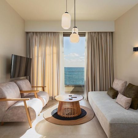 Kales Sea View Suites Ierápetra エクステリア 写真
