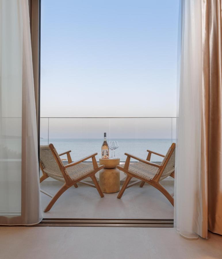 Kales Sea View Suites Ierápetra エクステリア 写真