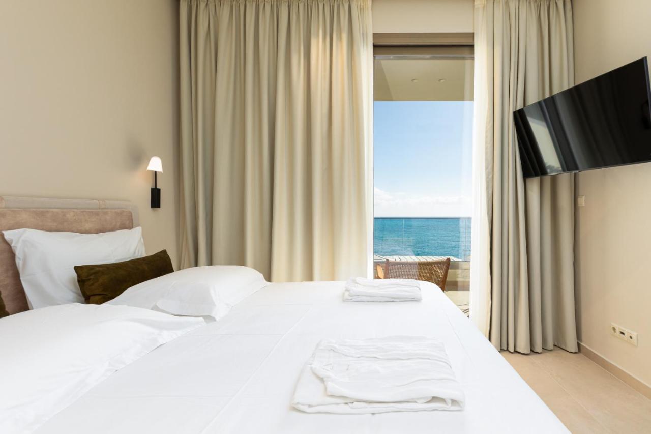 Kales Sea View Suites Ierápetra エクステリア 写真